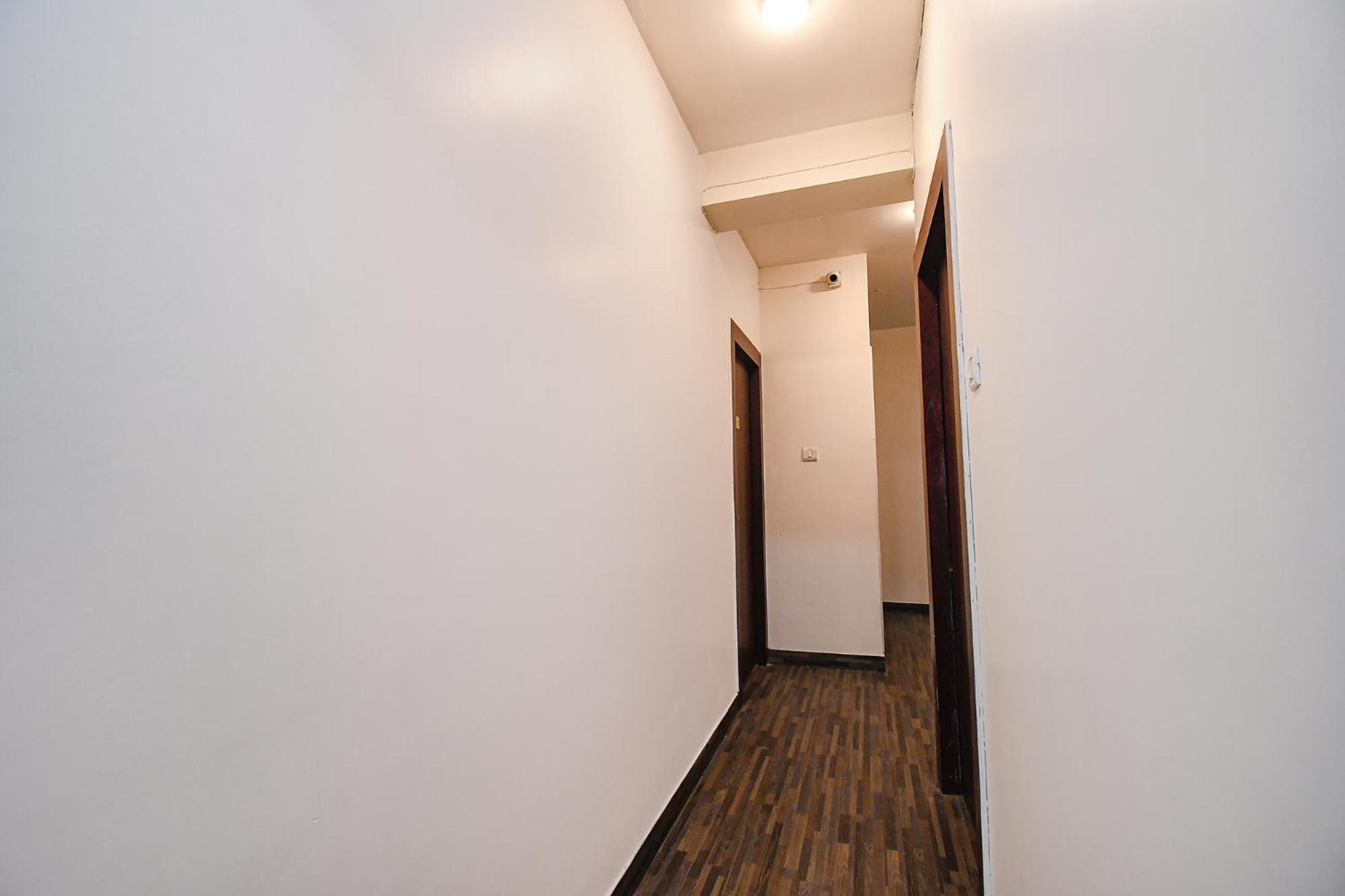Hotel Fabhotel Green Leaf I